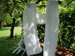 Obrázek výrobku: Bílá extra dlouhá dlouhá ručně pletená šála