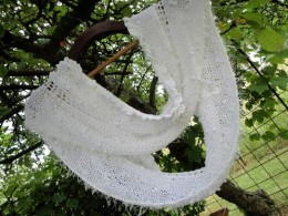 Obrázek výrobku: Bílý nákrčník pletený i háčkovaný