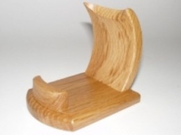 Obrázek výrobku: Dřevěný stojánek na mobilní telefon - jednoduchý - široký - dub